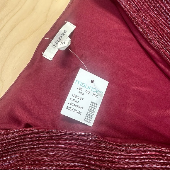 Maurice’s Dressy Maroon Top - Picture 4 of 4